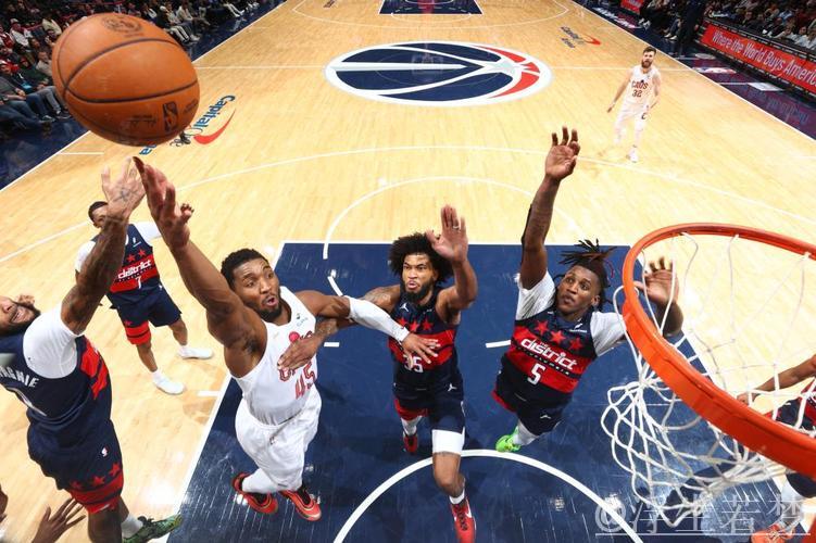 骑士战胜奇才:米切尔砍下赛季新高48分,莫布里贡献23+13+6 骑士战胜奇才:米切尔砍下赛季新高48分,莫布里贡献23+13+6